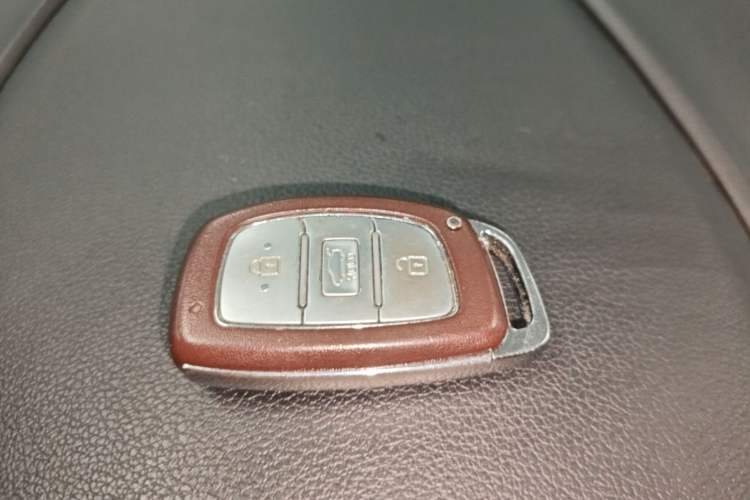 Used Hyundai Elantra (6th Generation / Lingdong) 2016 1.6L Automatic ZhiXuan – Elite Version Vehicle Key