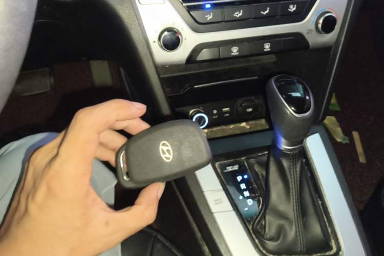 Used Hyundai Elantra (6th Generation / Lingdong) 2016 1.6L Automatic ZhiXuan – Elite Version Vehicle Key