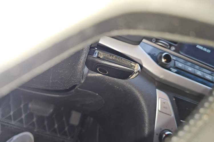 Used Hyundai Elantra (6th Generation / Lingdong) 2016 1.6L Automatic ZhiXuan – Elite Version Vehicle Key