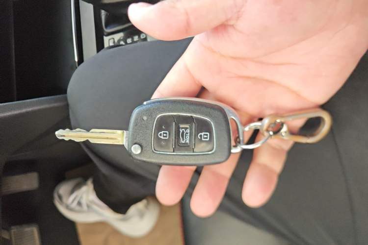 Used Hyundai Elantra (6th Generation / Lingdong) 2016 1.6L Automatic ZhiXuan – Elite Version Vehicle Key