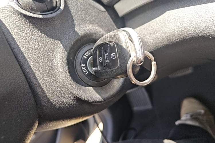 Used Hyundai Elantra (6th Generation / Lingdong) 2016 1.6L Automatic ZhiXuan – Elite Version Vehicle Key