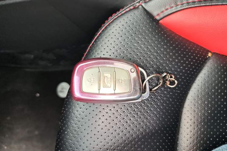 Used Hyundai Elantra (6th Generation / Lingdong) 2016 1.4T Dual-Clutch Xuan Dong · Dynamic Version Vehicle Key