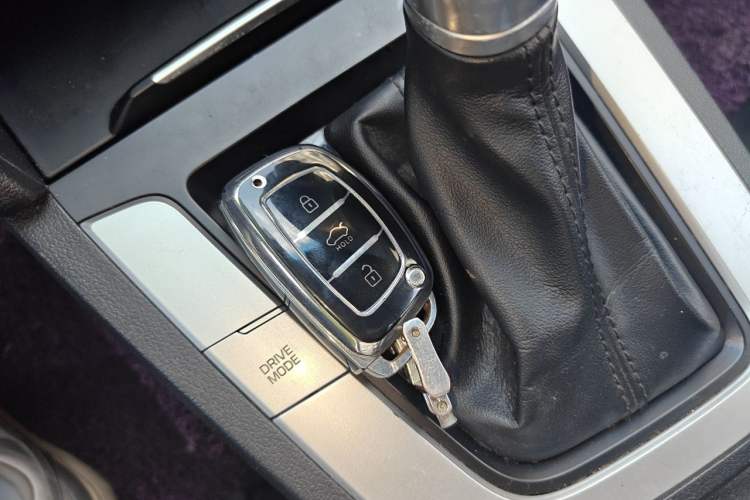 Used Hyundai Elantra (6th Generation / Lingdong) 2016 1.6L Automatic ZhiXuan – Elite Version Vehicle Key