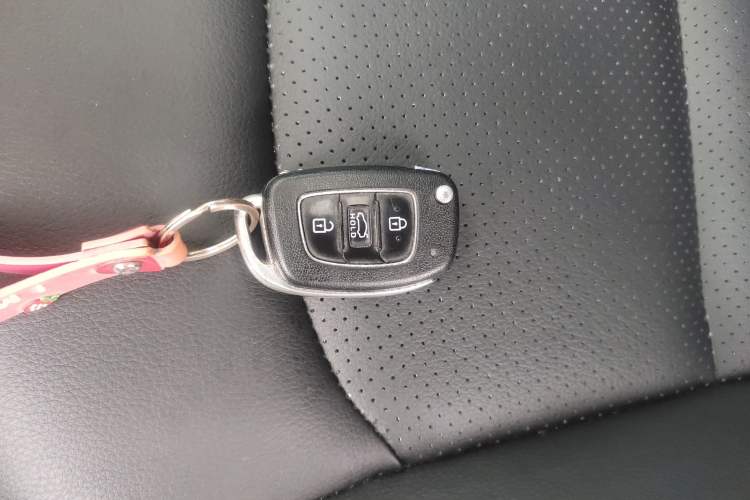 Used Hyundai Elantra (6th Generation / Lingdong) 2016 1.6L Automatic ZhiXuan – Elite Version Vehicle Key