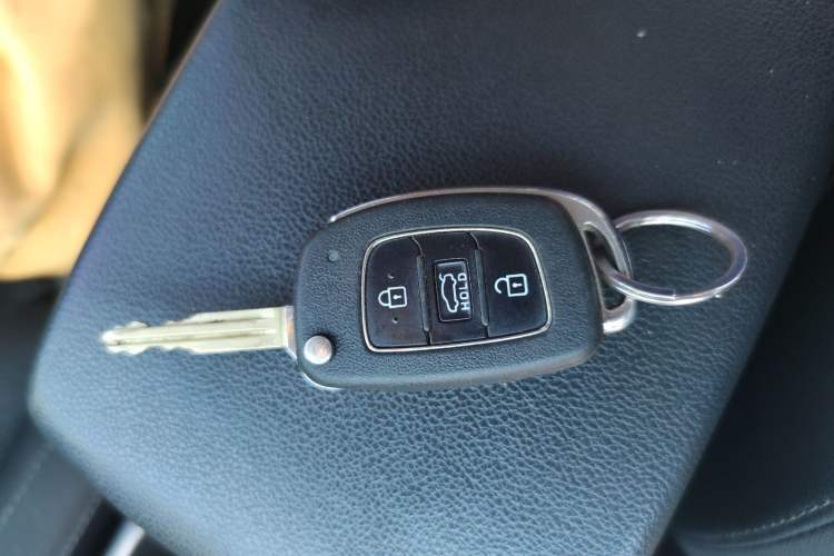 Used Hyundai Elantra (6th Generation / Lingdong) 2016 1.6L Automatic ZhiXuan – Elite Version Vehicle Key