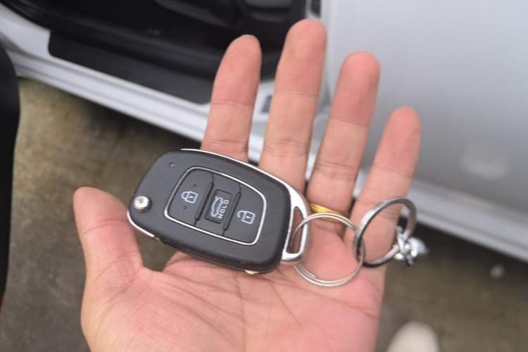 Used Hyundai Elantra (6th Generation / Lingdong) 2016 1.6L Automatic ZhiXuan – Elite Version Vehicle Key