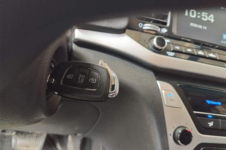 Used Hyundai Elantra (6th Generation / Lingdong) 2016 1.6L Automatic ZhiXuan – Elite Version Vehicle Key