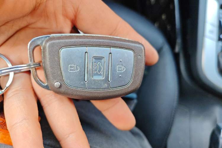 Used Hyundai Elantra (6th Generation / Lingdong) 2016 1.6L Automatic ZhiXuan – Elite Version Vehicle Key