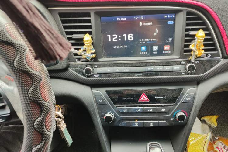 Used Hyundai Elantra (6th Generation / Lingdong) 2016 1.4T Dual-Clutch Xuan Dong · Dynamic Version Audio And AC Panel