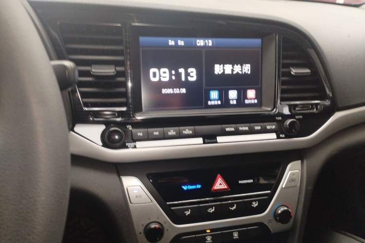 Used Hyundai Elantra (6th Generation / Lingdong) 2016 1.6L Automatic ZhiXuan – Elite Version Audio And AC Panel