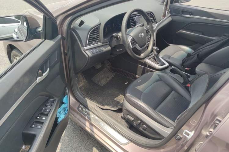 Used Hyundai Elantra (6th Generation / Lingdong) 2016 1.6L Automatic ZhiXuan · Luxury Version Driver Seat