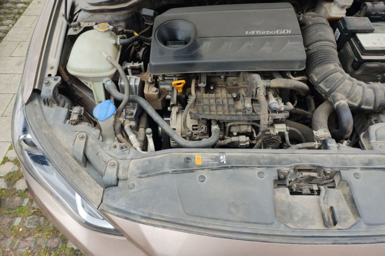 Used Hyundai Elantra (6th Generation / Lingdong) 2016 1.4T Dual-Clutch Xuan Dong · Dynamic Version Engine Bay Right