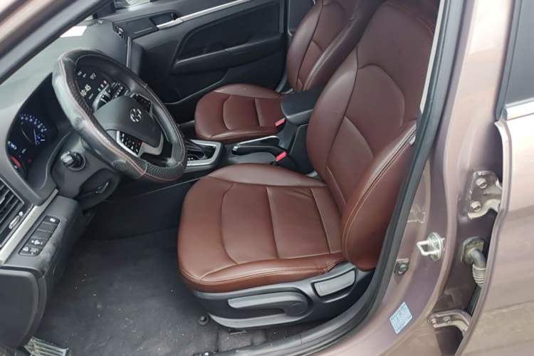 Used Hyundai Elantra (6th Generation / Lingdong) 2016 1.6L Automatic ZhiXuan – Elite Version Left Front Seat