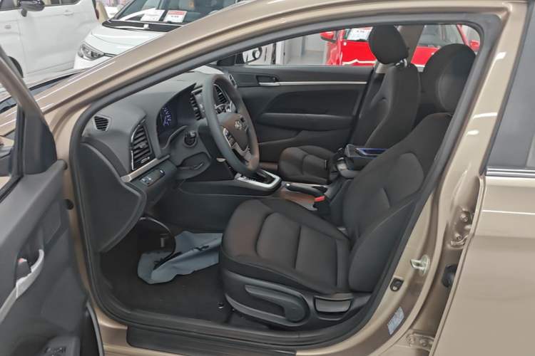 Used Hyundai Elantra (6th Generation / Lingdong) 2016 1.6L Automatic ZhiXuan – Elite Version Left Front Seat