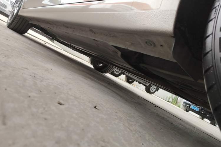 Used Hyundai Elantra (6th Generation / Lingdong) 2016 1.6L Automatic ZhiXuan – Elite Version Left Side Sill