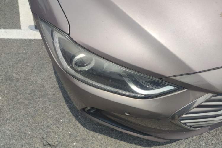 Used Hyundai Elantra (6th Generation / Lingdong) 2016 1.6L Automatic ZhiXuan · Luxury Version Right Front Headlight