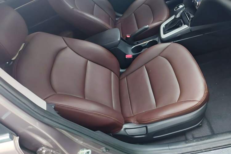 Used Hyundai Elantra (6th Generation / Lingdong) 2016 1.6L Automatic ZhiXuan – Elite Version Right Front Seat
