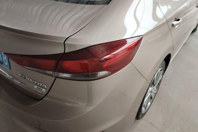 Used Hyundai Elantra (6th Generation / Lingdong) 2016 1.6L Automatic ZhiXuan – Elite Version Right Rear Taillight
