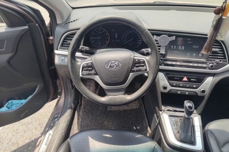 Used Hyundai Elantra (6th Generation / Lingdong) 2016 1.6L Automatic ZhiXuan · Luxury Version Steering Wheel