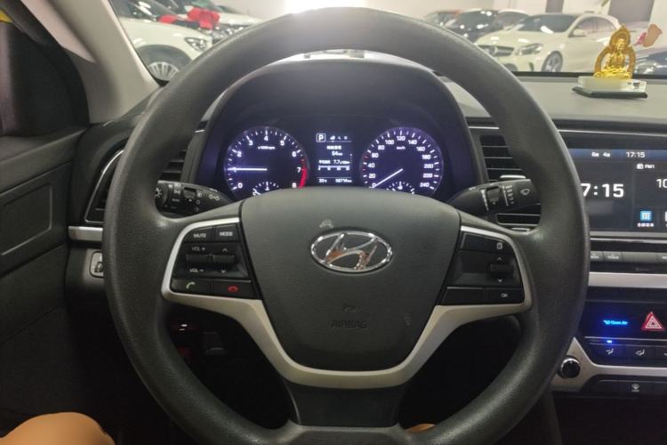 Used Hyundai Elantra (6th Generation / Lingdong) 2016 1.6L Automatic ZhiXuan – Elite Version Steering Wheel