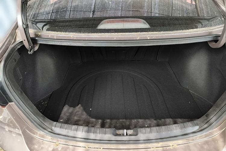 Used Hyundai Elantra (6th Generation / Lingdong) 2016 1.6L Automatic ZhiXuan – Elite Version Trunk