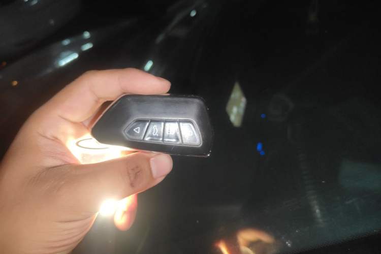 Used Hyundai Elantra (6th Generation / Lingdong) 2016 1.6L Automatic ZhiXuan – Elite Version Vehicle Key