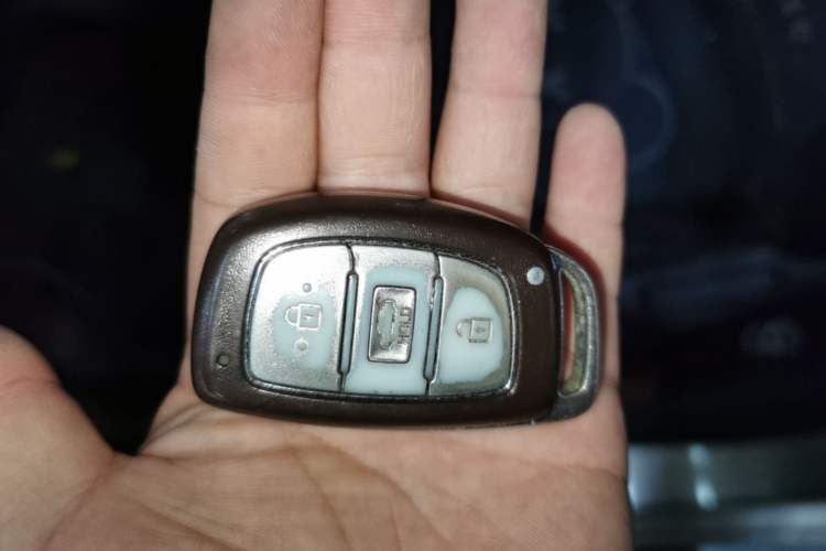Used Hyundai Elantra (6th Generation / Lingdong) 2016 1.6L Automatic ZhiXuan – Elite Version Vehicle Key