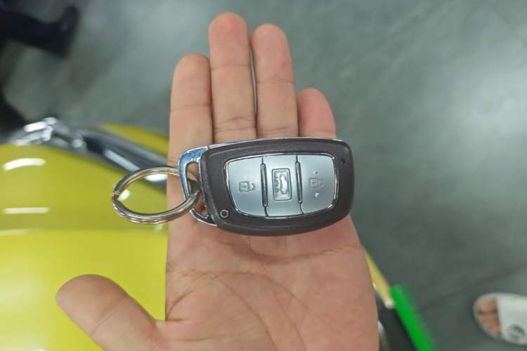 Used Hyundai Elantra (6th Generation / Lingdong) 2016 1.6L Automatic ZhiXuan – Elite Version Vehicle Key