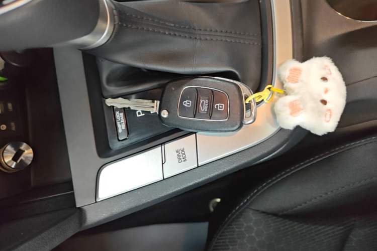 Used Hyundai Elantra (6th Generation / Lingdong) 2016 1.6L Automatic ZhiXuan – Elite Version Vehicle Key