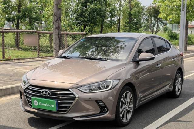Używany Hyundai Elantra (6th Generation / Lingdong) 2016 1.6L Automatic ZhiXuan · Luxury Version