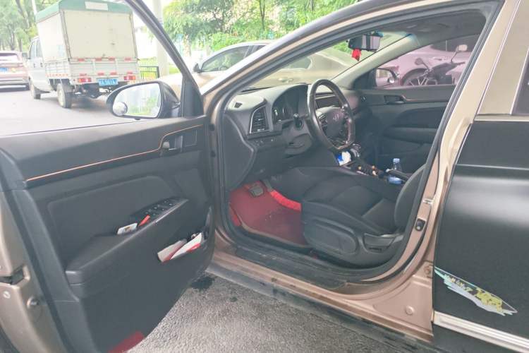 Used Hyundai Elantra (6th Generation / Lingdong) 2018 1.4T Dual-Clutch Xuan Dong · Dynamic Edition Driver Seat