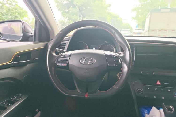 Used Hyundai Elantra (6th Generation / Lingdong) 2018 1.4T Dual-Clutch Xuan Dong · Dynamic Edition Steering Wheel