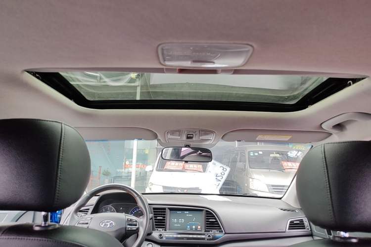 Used Hyundai Elantra (6th Generation / Lingdong) 2018 1.4T Dual-Clutch Xuan Dong · Dynamic Edition Headliner
