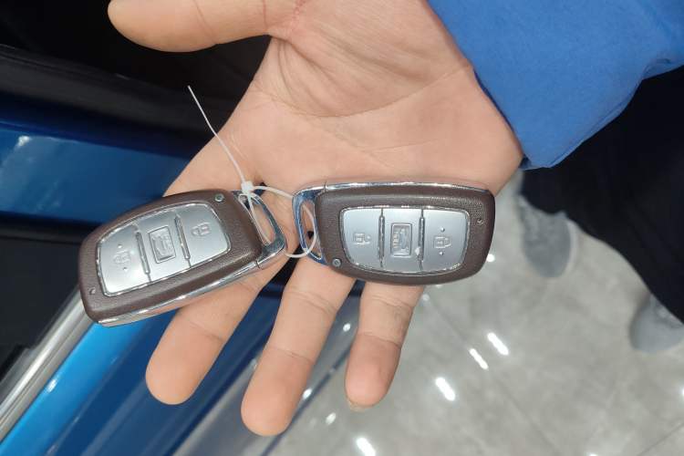 Used Hyundai Elantra (6th Generation / Lingdong) 2018 1.4T Dual-Clutch Xuan Dong · Dynamic Edition Interior 1