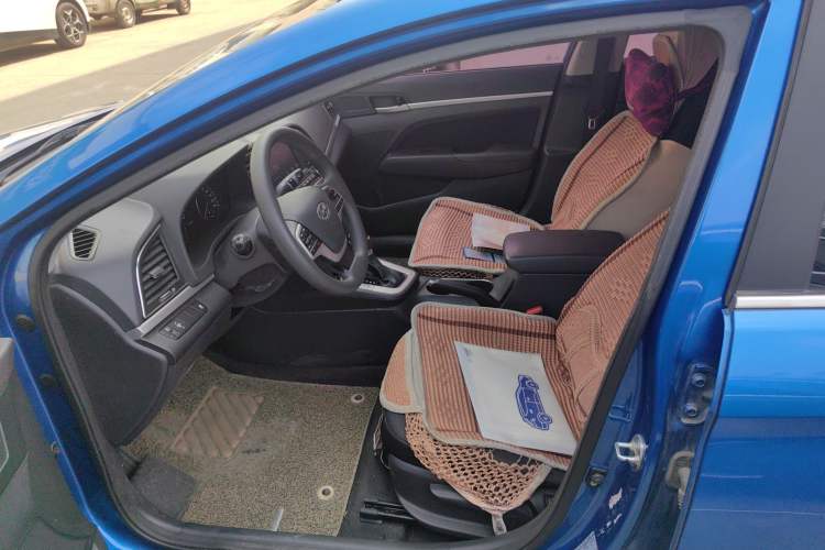 Used Hyundai Elantra (6th Generation / Lingdong) 2018 1.6L Automatic 15th Anniversary Special Edition Left Front Seat