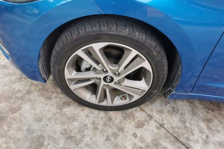 Used Hyundai Elantra (6th Generation / Lingdong) 2018 1.4T Dual-Clutch Xuan Dong · Dynamic Edition Left Front Wheel Hub
