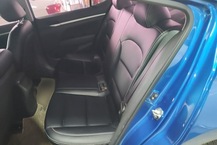 Used Hyundai Elantra (6th Generation / Lingdong) 2018 1.6L Automatic 15th Anniversary Special Edition Left Rear Seat