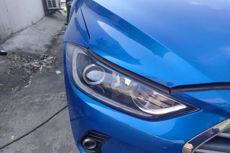 Used Hyundai Elantra (6th Generation / Lingdong) 2018 1.6L Automatic 15th Anniversary Special Edition Right Front Headlight