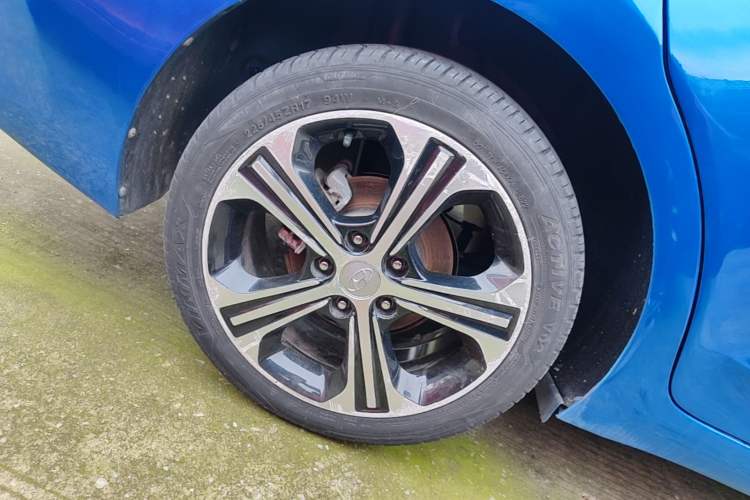 Used Hyundai Elantra (6th Generation / Lingdong) 2018 1.4T Dual-Clutch Xuan Dong · Dynamic Edition Right Rear Wheel Hub