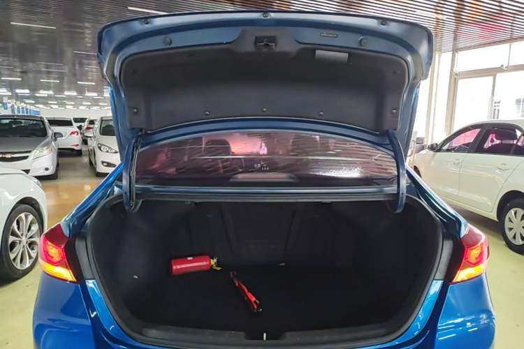 Used Hyundai Elantra (6th Generation / Lingdong) 2018 1.6L Automatic 15th Anniversary Special Edition Trunk