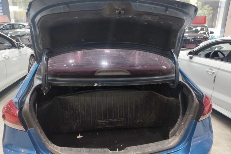 Used Hyundai Elantra (6th Generation / Lingdong) 2018 1.4T Dual-Clutch Xuan Dong · Dynamic Edition Trunk