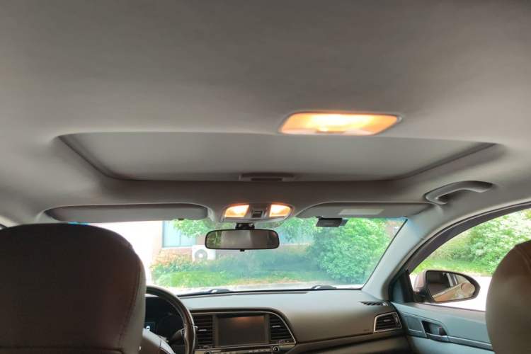 Used Hyundai Elantra (6th Generation / Lingdong) 2018 1.4T Dual-Clutch Xuan Dong · Dynamic Edition Headliner