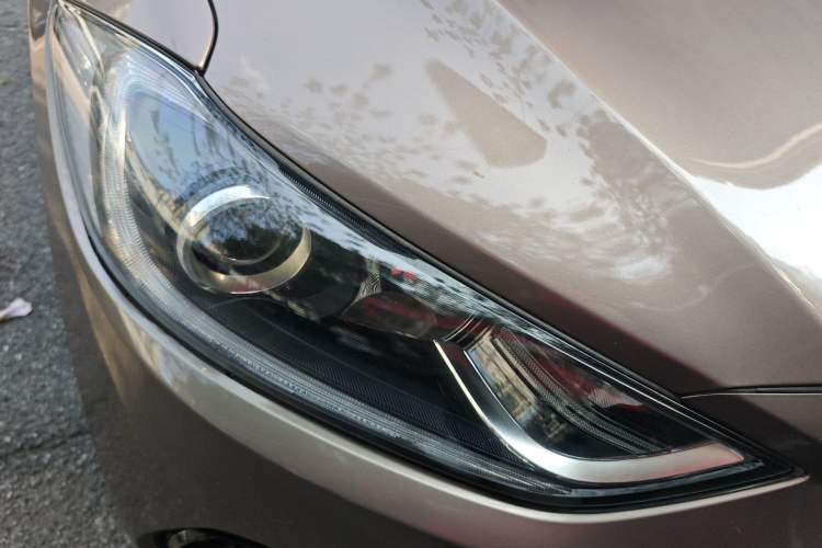 Used Hyundai Elantra (6th Generation / Lingdong) 2018 1.6L Automatic 15th Anniversary Special Edition Right Front Headlight