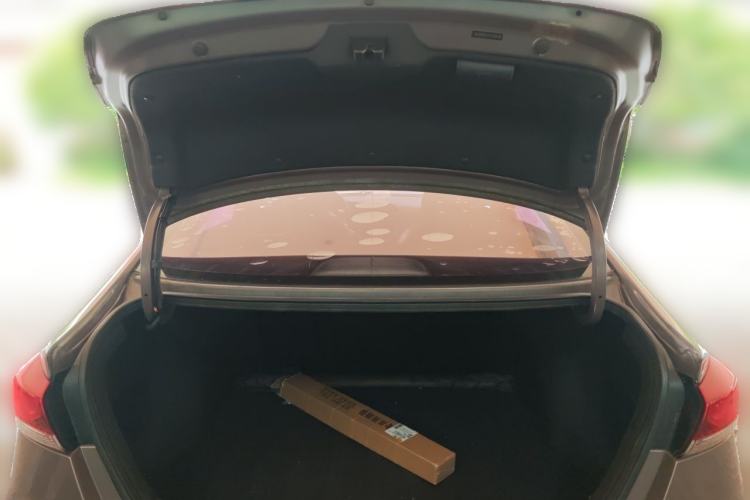 Used Hyundai Elantra (6th Generation / Lingdong) 2018 1.4T Dual-Clutch Xuan Dong · Dynamic Edition Trunk
