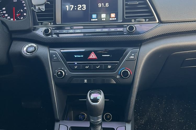 Used Hyundai Elantra (6th Generation / Lingdong) 2018 1.4T Dual-Clutch Xuan Dong · Dynamic Edition Audio And AC Panel