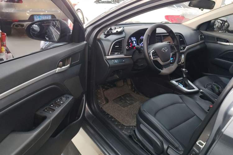 Used Hyundai Elantra (6th Generation / Lingdong) 2018 1.6L Automatic 15th Anniversary Special Edition Driver Seat