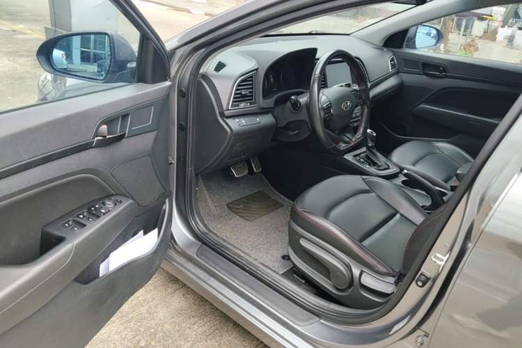 Used Hyundai Elantra (6th Generation / Lingdong) 2018 1.4T Dual-Clutch Xuan Dong · Dynamic Edition Driver Seat
