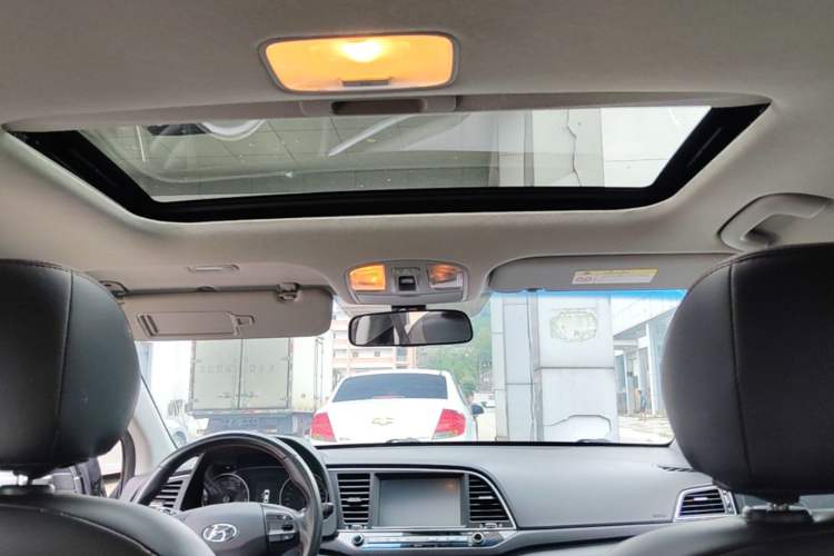 Used Hyundai Elantra (6th Generation / Lingdong) 2018 1.4T Dual-Clutch Xuan Dong · Dynamic Edition Headliner