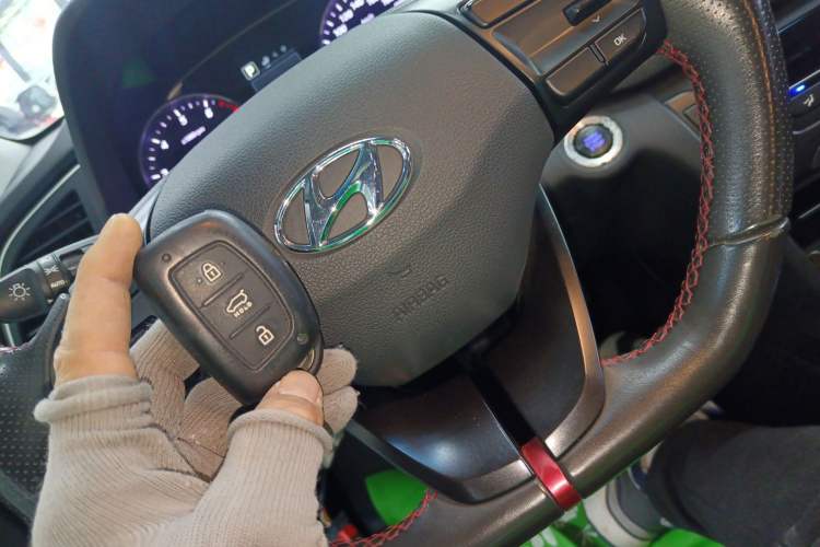 Used Hyundai Elantra (6th Generation / Lingdong) 2018 1.4T Dual-Clutch Xuan Dong · Dynamic Edition Interior 1