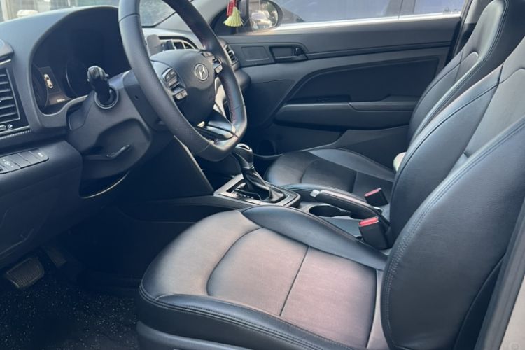 Used Hyundai Elantra (6th Generation / Lingdong) 2018 1.4T Dual-Clutch Xuan Dong · Dynamic Edition Interior 4